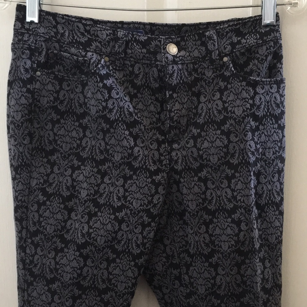 FINAL MARKDOWN Ladies charter club jeans 4p